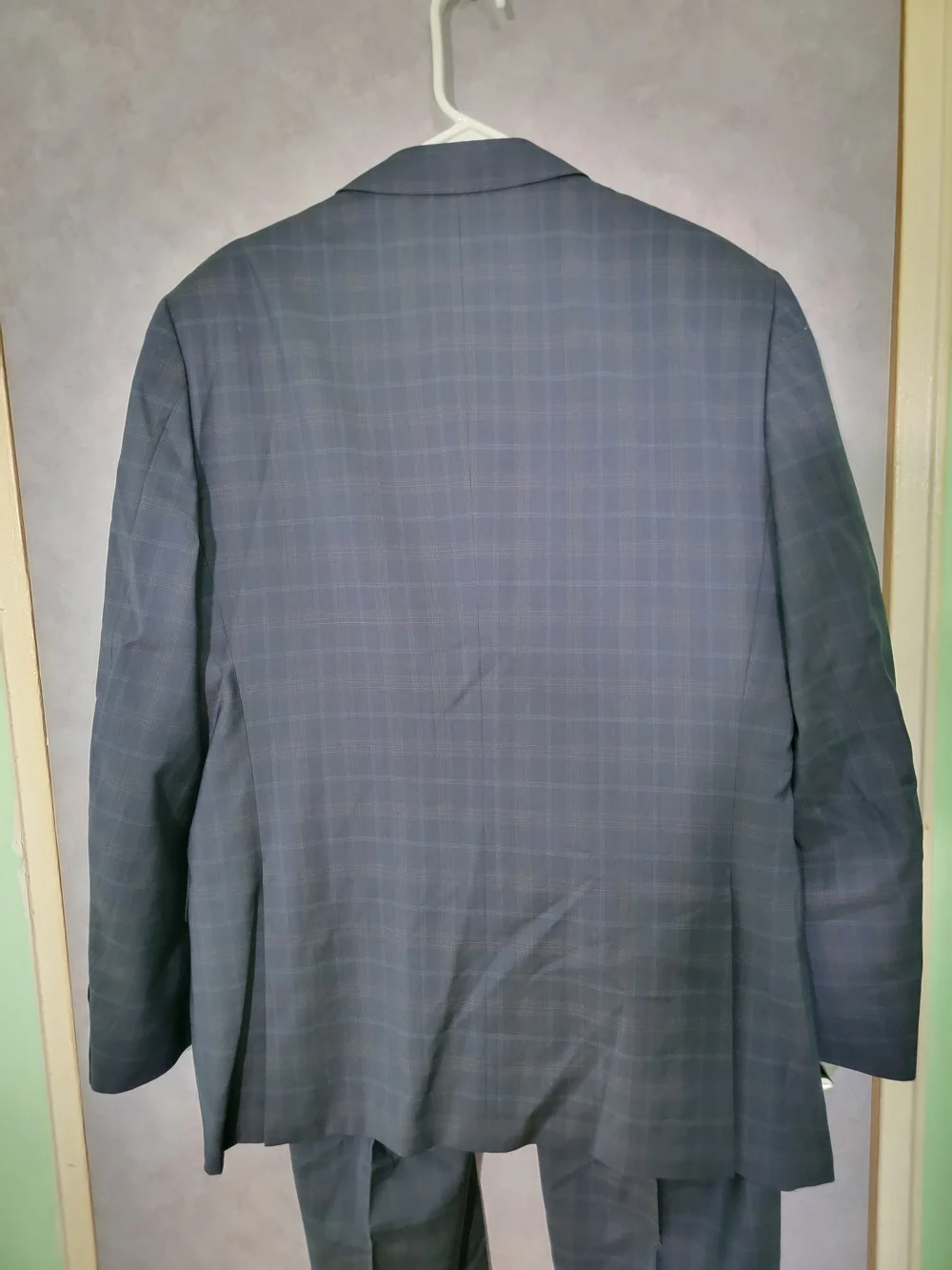 European Suit Men's Dark Navy Plaid Two-Piece Suit
